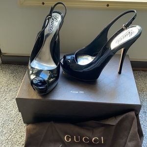 GUCCI stiletto sling back open toe patent leather pumps